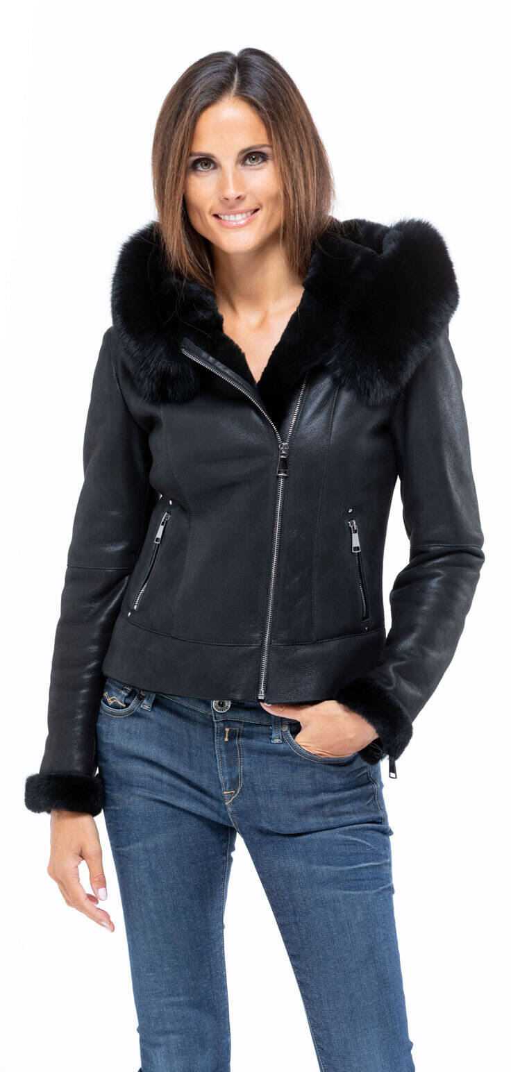 Blouson mouton femme noir Roma style bombardier peaux retournees chaude mannequin (5)