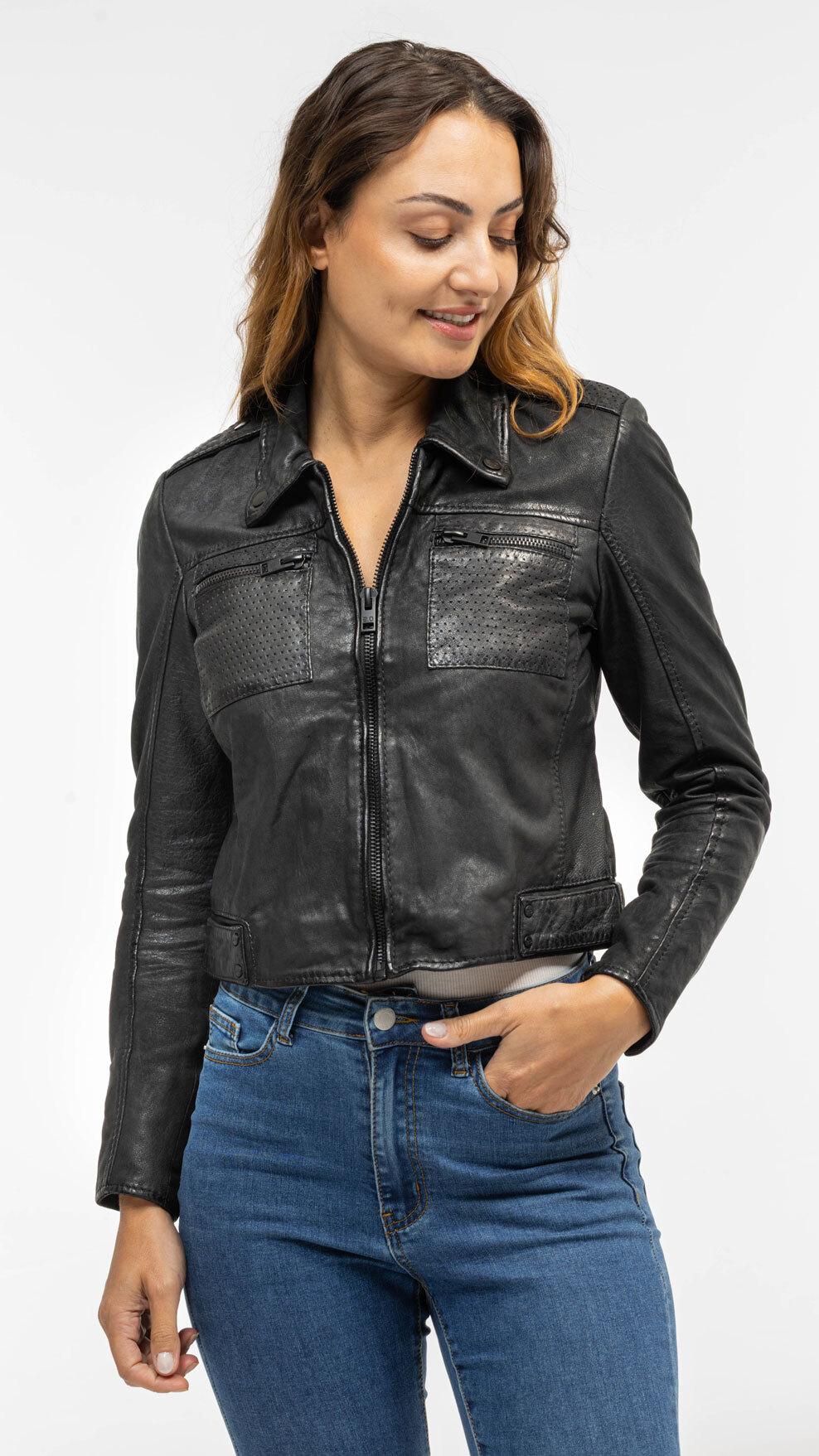 CG25-Femmes-21010247-0120BD