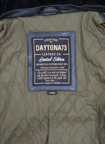 101259-noir-interieur