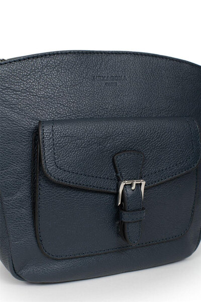 6880227-petrole-zoom