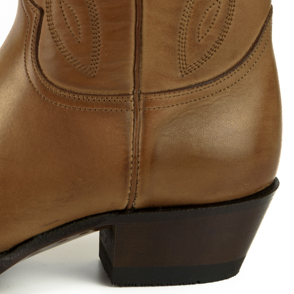 bota-cowboy-modelo-arpia-2534-napa-tostado-4