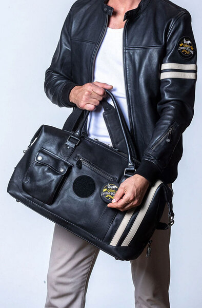 GASTON4-48H-ALPINE-NOIR-(1)