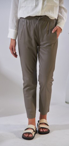 gift-ref-63641-mastic-pantalon-jogpant-cuir-veritable(2)
